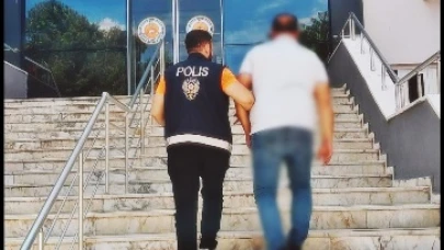 Afyonkarahisar'da Dolandırıcılık Suçundan Aranan Şahıs Yakalandı