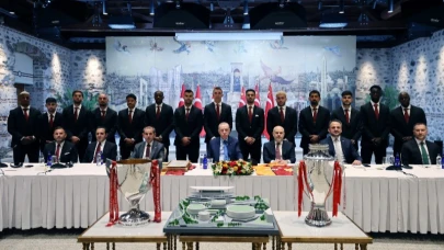 Cumhurbaşkanı Erdoğan Şampiyon Galatasaray'ı Kabul Etti