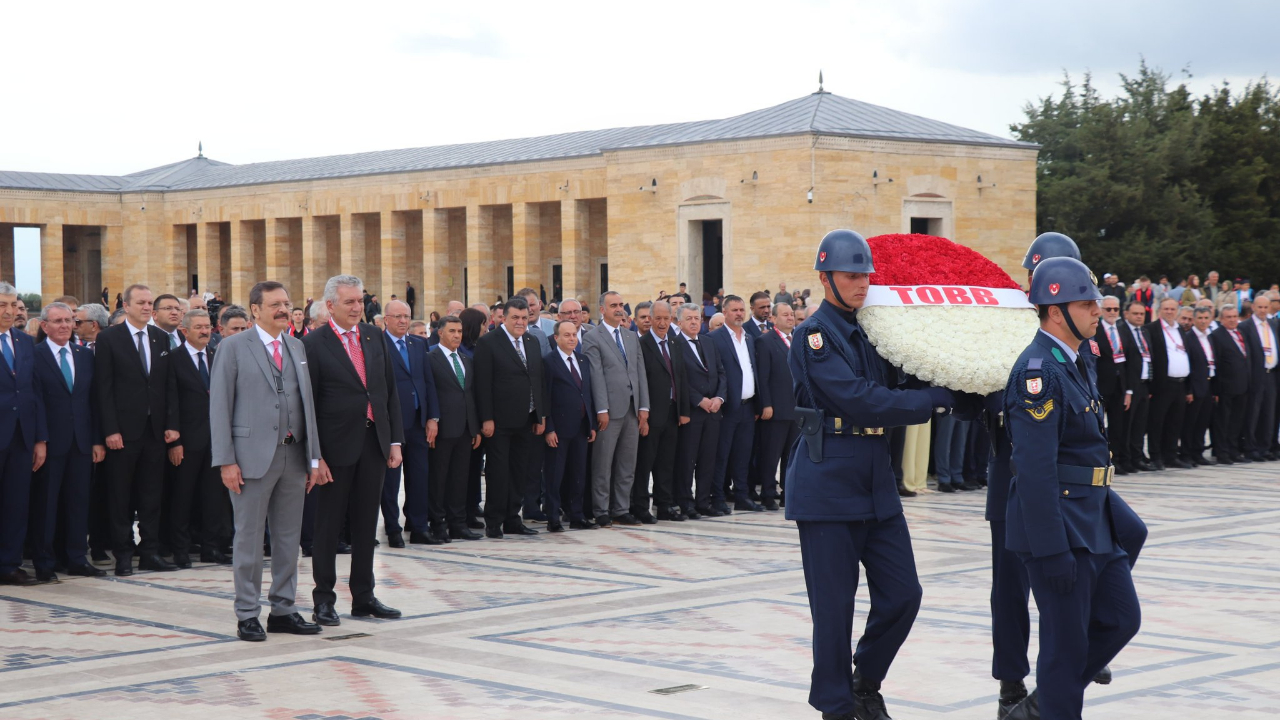 TOBB Heyeti Anıtkabir’de Ata’nın Huzurunda