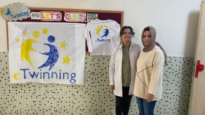 Afyon Şehit Mustafa Sezer Ortaokulu Öğrencilerden Uluslararası Başarı