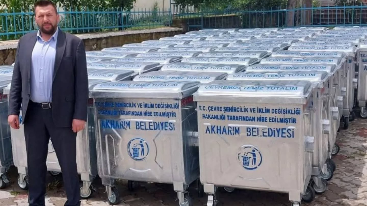 Akharım Belediyesi’ne 54 Yeni Çöp Konteyneri Hibe Edildi