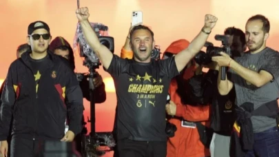 Galatasaray’da Okan Buruk’a Yeni Zam Yolda!