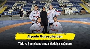Afyonlu Güreşçilerden Türkiye Şampiyonası’nda Madalya Yağmuru