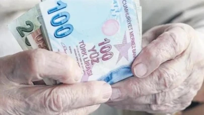 Emekli bayram ikramiyesi ödemeleri başladı: Kim, ne zaman para alacak?