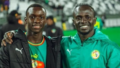 16 yaşındaki harika çocuk İstanbul'a geldi... Sadio Mane'nin veliahtı!