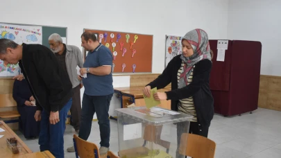 Afyon'da Sandık Mesaisi: 14 Noktada Yeniden Muhtar Seçildi!