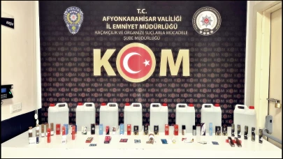 Afyon’da Kaçak Telefon Parçaları Ele Geçirildi