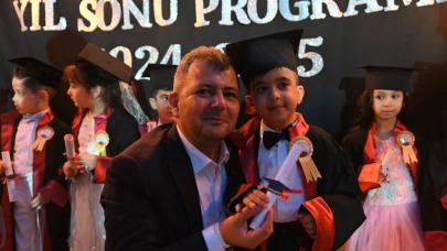 Emirdağ’da Miniklerin Mezuniyet Coşkusu