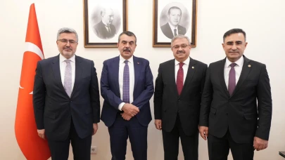 Ak Parti Afyonkarahisar Heyeti’nden Bakan Tekin’e Ziyaret