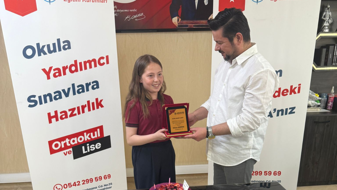 Türkiye Birincisi Gülsena Demirbaş, Afyon'u Gururlandırdı
