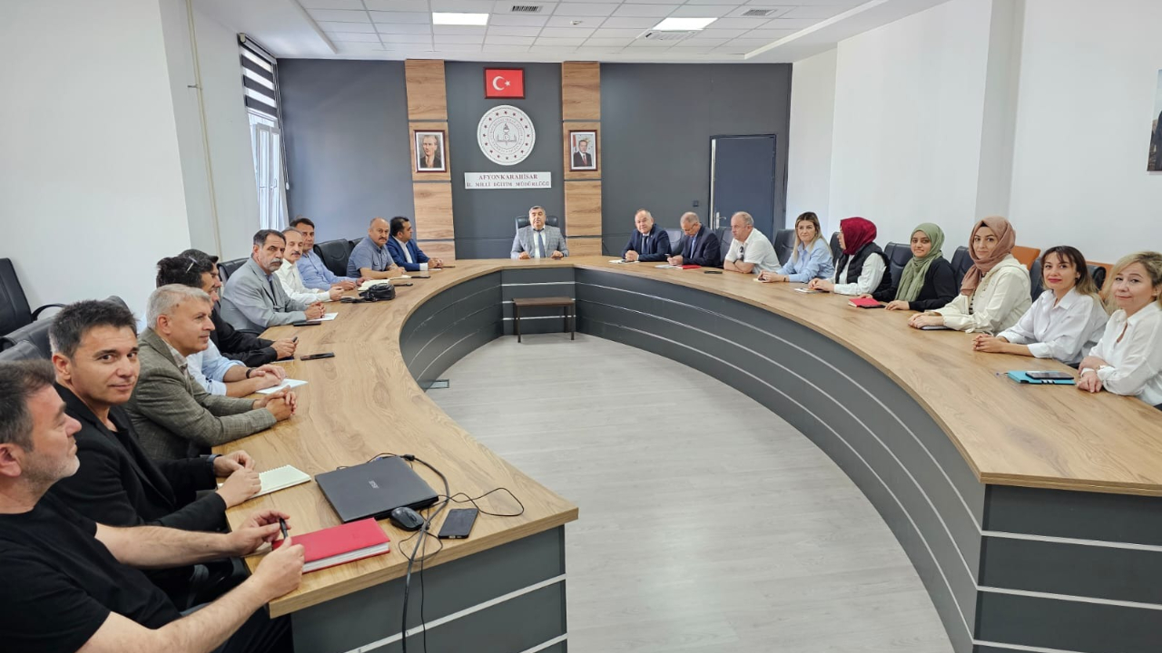 Afyon'da, Yaz Dönemi Eğitimlerini Planlama Toplantısı Yapıldı