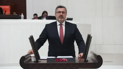 "Yediğin hurmalar, gün gelir seni tırmalar”