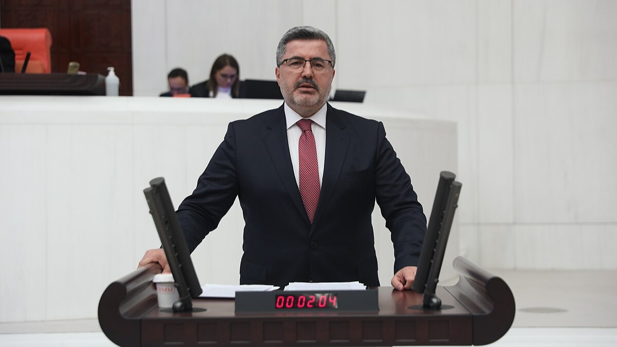 "Yediğin hurmalar, gün gelir seni tırmalar”