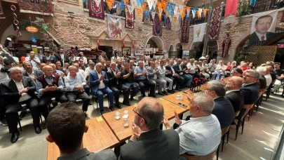 AK Parti Afyonkarahisar Teşkilatı Bayramda Birlik ve Kardeşliği Vurguladı
