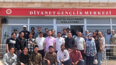 Afyonkarahisar Müftülüğü'nden Gençlere Bayram Buluşması