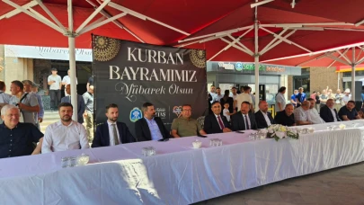 AK Parti Heyeti Sandıklı Teşkilatıyla Bayramlaştı