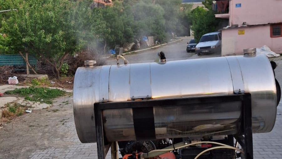 Çay Belediyesi'nden Kapsamlı Haşere İlaçlama Çalışması