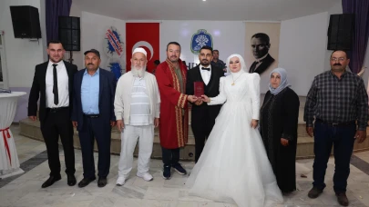 Başkan Öztaş Genç Çiftin Nikahını Kıydı