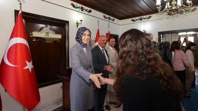 Vali Yiğitbaşı Çalışma Arkadaşlarıyla Bayramlaştı