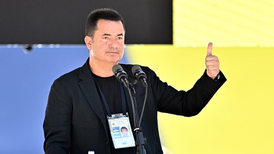 Acun Ilıcalı Fenerbahçe Yönetiminden Ayrıldı
