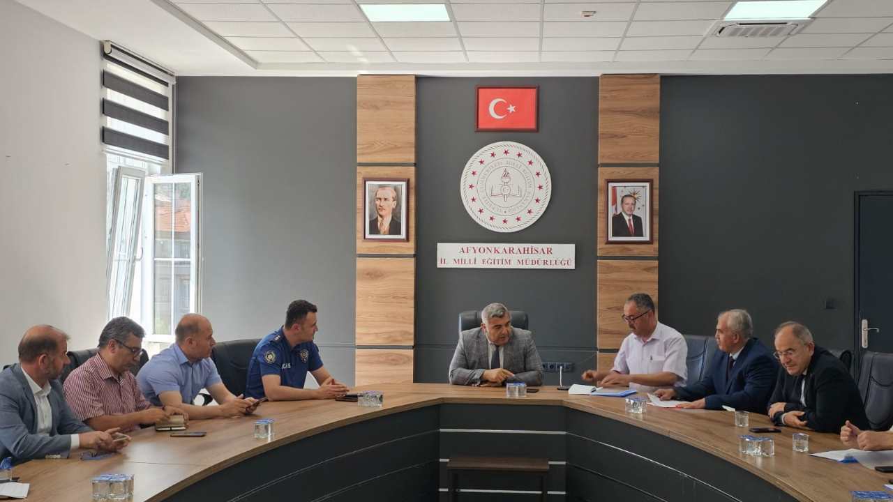 Afyon'da LGS Öncesi Bilgilendirme Toplantısı Yapıldı