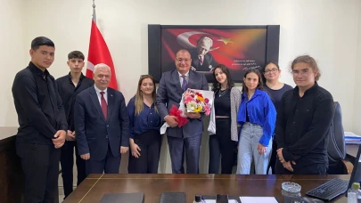 Tapu Müdürlüğünde Staj Yapan Öğrencilere Teşekkür Belgesi