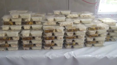 Bolvadin Belediyesi Aşevi'nden 120 Kişiye Sıcak Yemek Desteği
