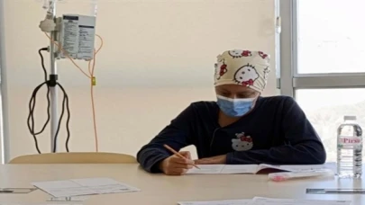 Lösemi Tedavisi Gören Hatice, LGS’ye Hastane Odasında Girdi