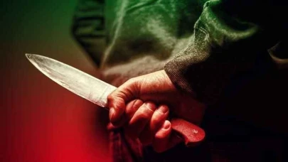 17 Yaşındaki Genç, Tartıştığı Babasını Boğazını Keserek Öldürdü