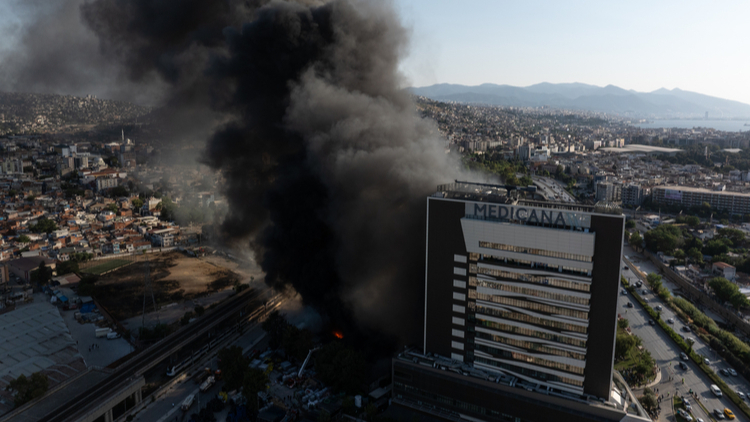 Depoda Çıkan Yangın Kontrol Altına Alındı