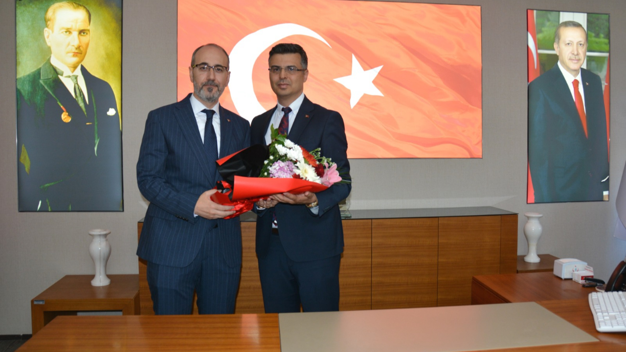 İl Sağlık Müdürlüğü'nde Devir Teslim Töreni Gerçekleştirildi
