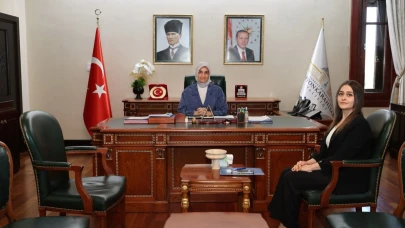 Vali Yiğitbaşı Hocalar Kaymakamı Yüce’yi Kabul Etti