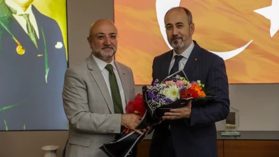Başkan Şahin’den Müdür Öztürk’e Hayırlı Olsun Ziyareti