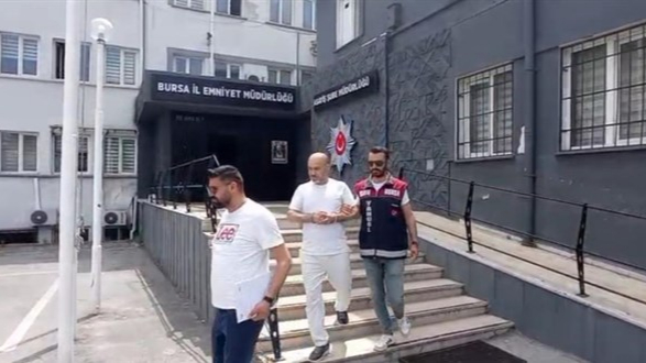 "Kredi Notunu Yükselteceğiz" Dedi, 817 Bin Liralık Vurgun Yaptı