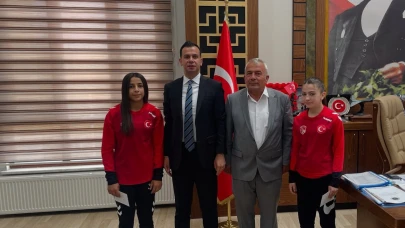 Kaymakam Aslan’dan Avrupa İkincisi Güreşçiye Tebrik