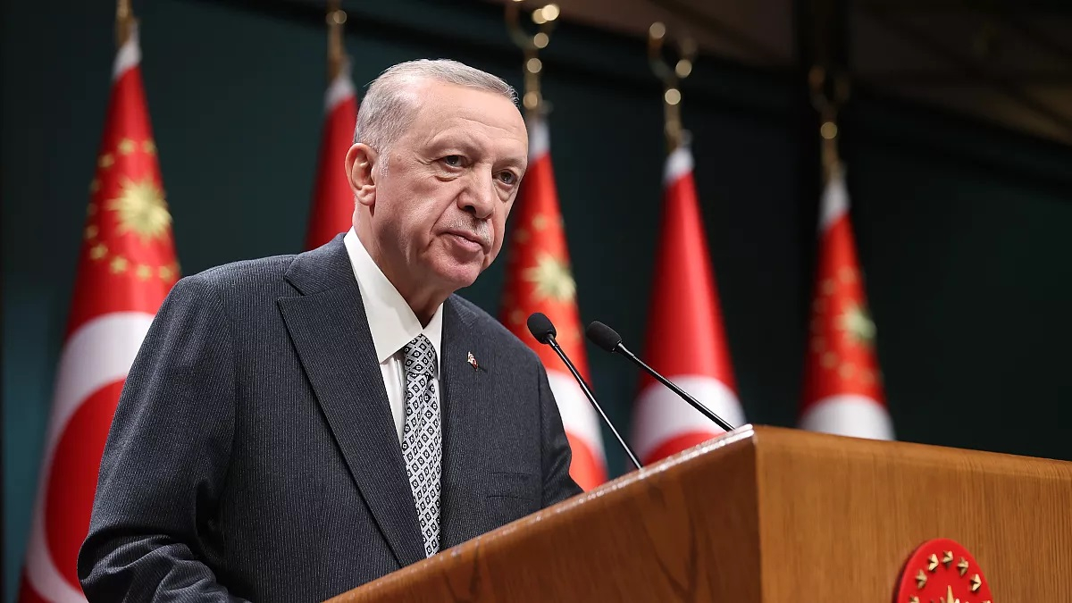 Cumhurbaşkanı Erdoğan’dan Asgari Ücrete Ara Zam Sorusuna Kısa Yanıt