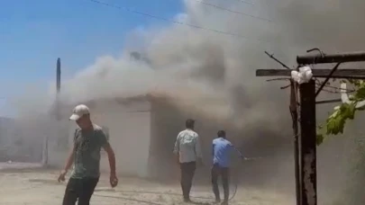Yemek Yapmak İçin Yaktığı Ateş Evini ve Damını Küle Çevirdi