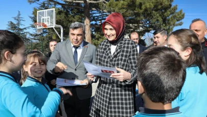 Çocuklar Karnelerini Devlet Ananın Elinden Alacak