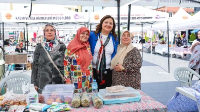 Başkan Köksal’dan Emekçi Kadınlar Pazarı’na Destek
