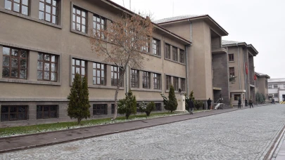 Afyonkarahisar Valiliği’nden YKS Öncesi Sessizlik Çağrısı ve Başarı Mesajı