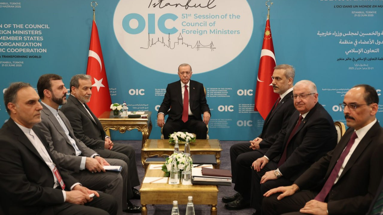Erdoğan, İran Dışişleri Bakan Yardımcısı Arakçi’yi Kabul Etti