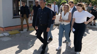 CHP Lideri Özel'den Başkan Zeyrek'in Kızına AYT Sınavında Tam Destek