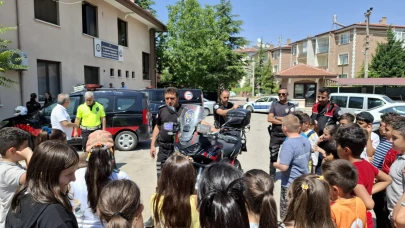 Motosikletli Polis Timlerinden İlkokul Öğrencilerine Eğitim