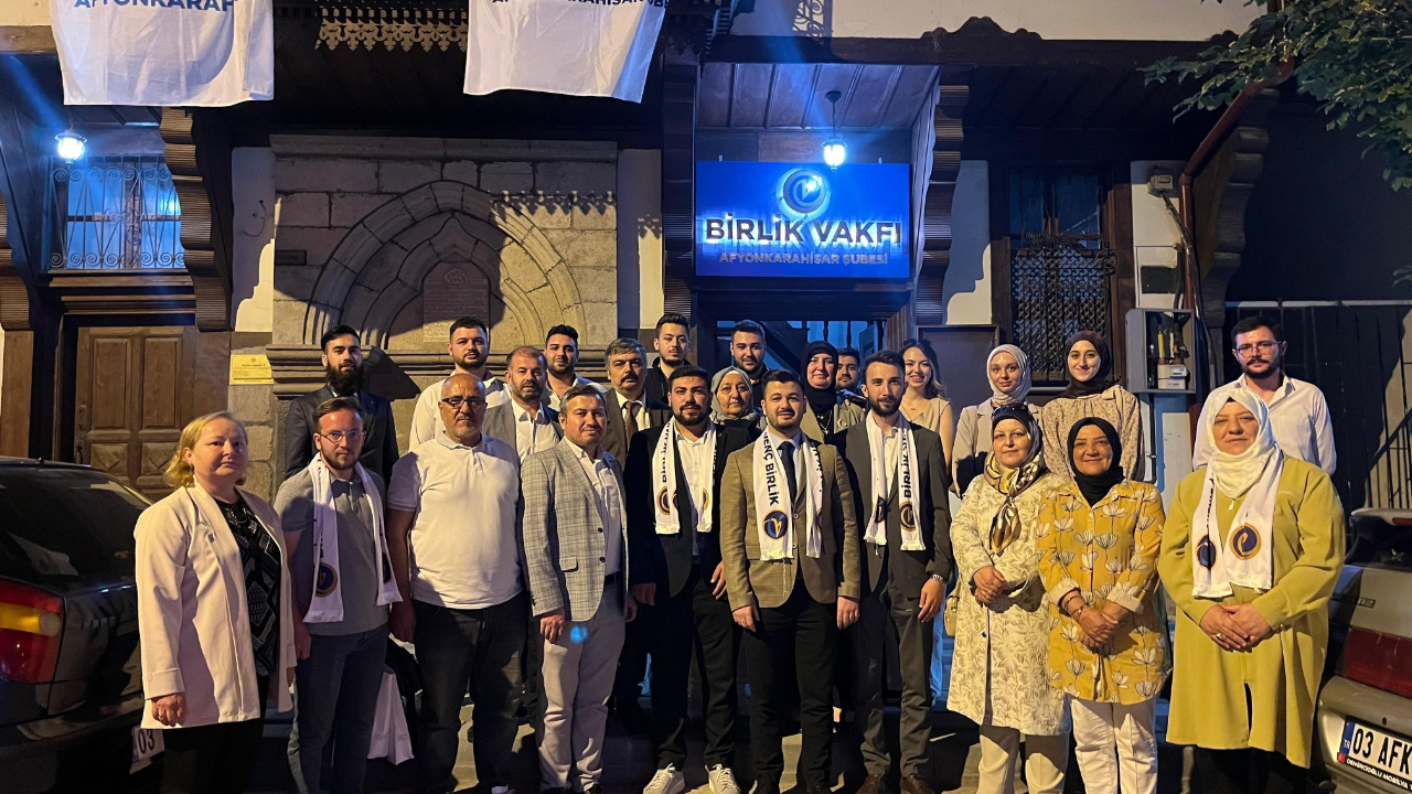 AK Gençlik Dava Şuuru İle Sahada