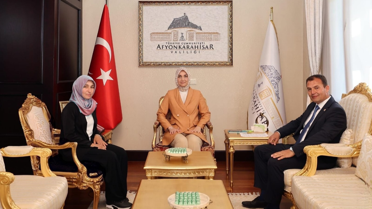 Vali Yiğitbaşı, Nuribey Belediye Başkanı Kaya ve Eşini Kabul Etti