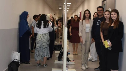 Eczacılık Fakültesinde 2025 Araştırma Projesi Poster Sunumları Ödüllendirildi