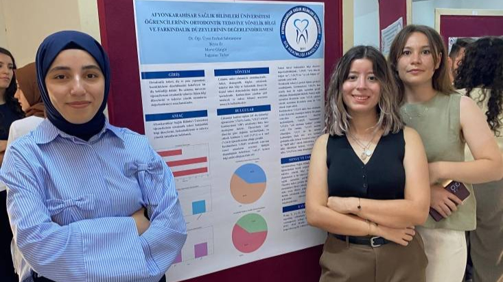 Diş Hekimliği Fakültesi 2025 Araştırma Projesi Poster Sunumları Sergilendi