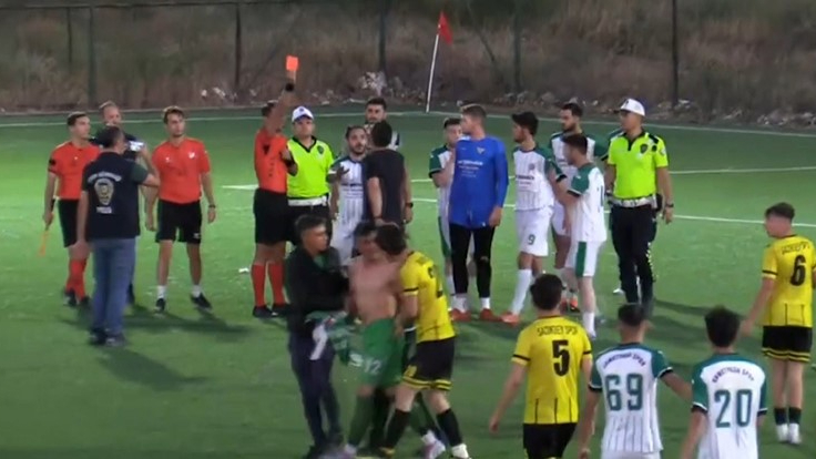 Son Düzenlemede İptal Edilen Gol Sahayı Karıştırdı