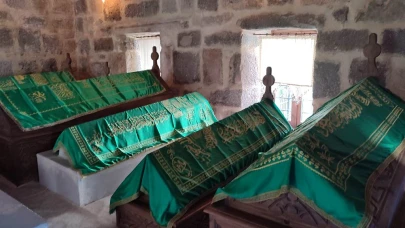 Afyon'da hangi türbeler var?