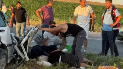 Afyon-Emirdağ Karaağaç Köyü Kavşağında Kaza!